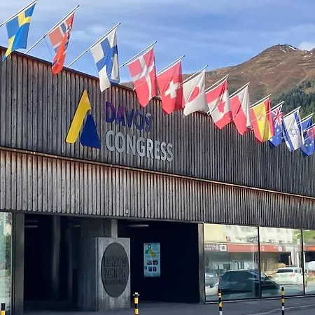Furnished Platz Close To Wef * דאבוס
