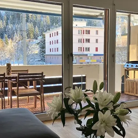 Furnished Platz Close To Wef Apartamento Davos